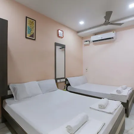 Prasana Residency Villa Tiruchirappalli Exterior photo