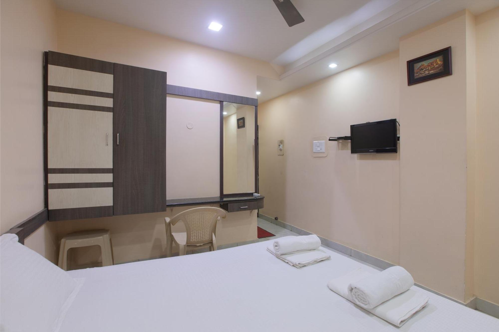Prasana Residency Lodge