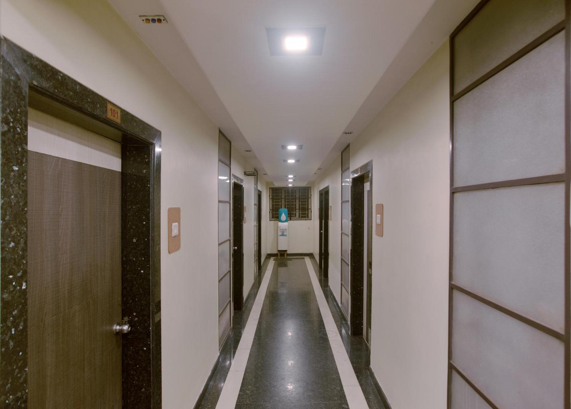 Lodge Prasana Residency *