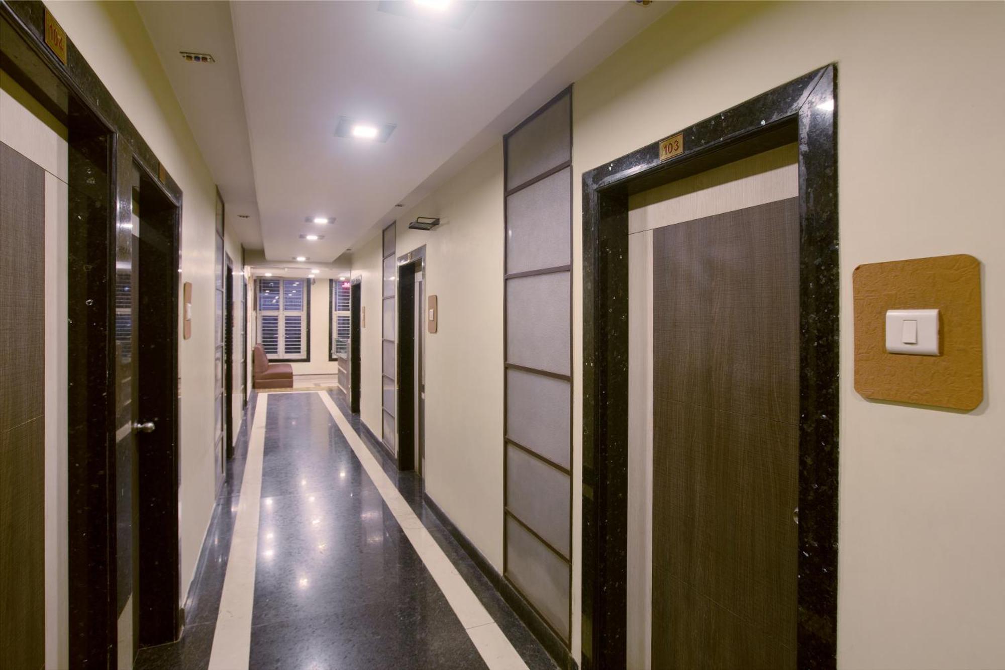 Lodge Prasana Residency